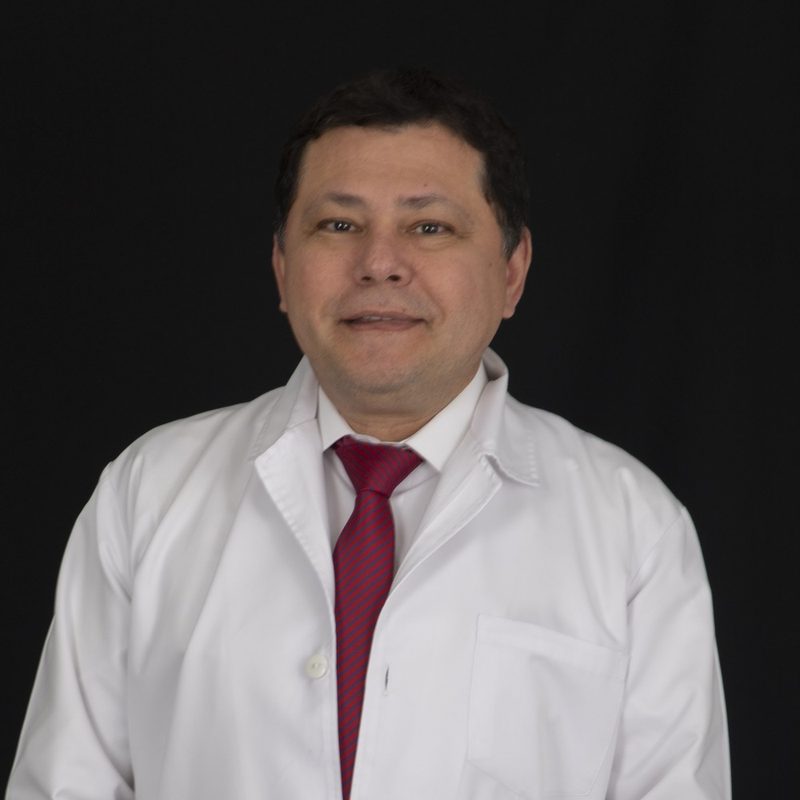 Dr. Jhon Luis Alvear, pediatra en Rionegro